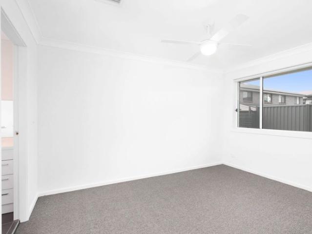 Townhouse for rent in Sydney, New South Wales
