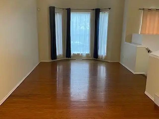 Apartment for rent in Tuscany, Calgary