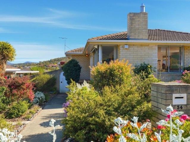House for sale in Geilston Bay, Tasmania