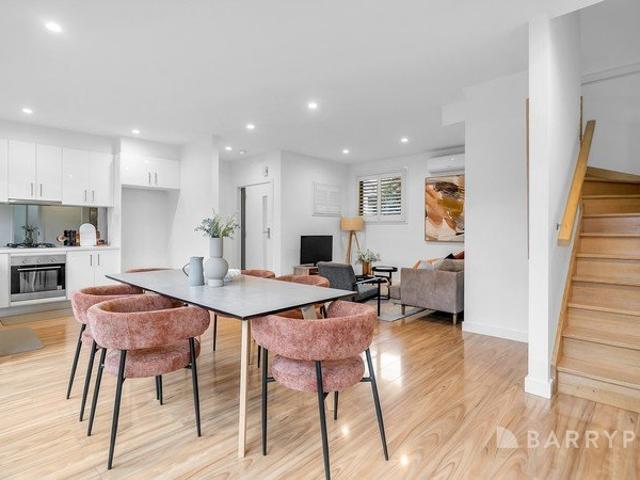 Townhouse for sale in Camerons Creek, Victoria