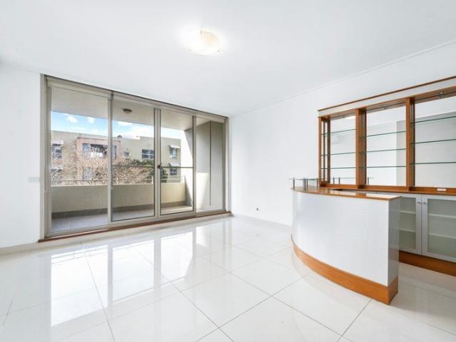 Apartment for rent in Wentworth Point, Sydney