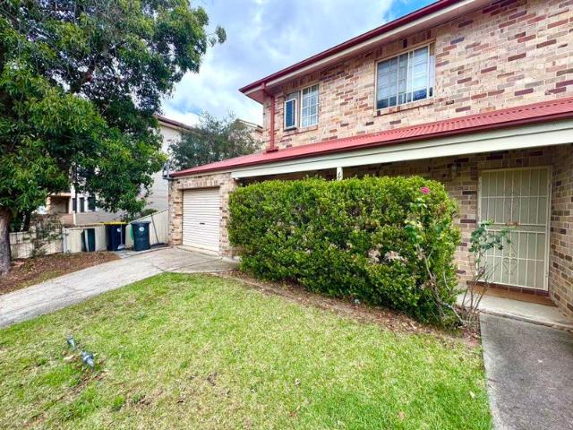 Townhouse for rent in Granville, Sydney