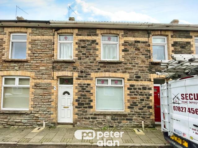Apartment for rent in Pont-y-waun, Crosskeys