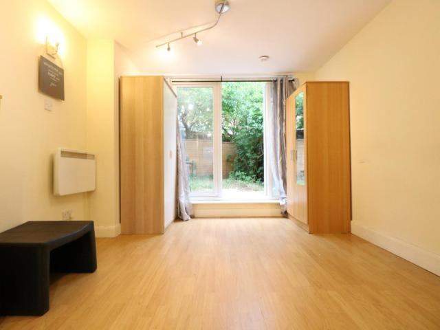 Apartment for rent in London Borough of Ealing, Greater London