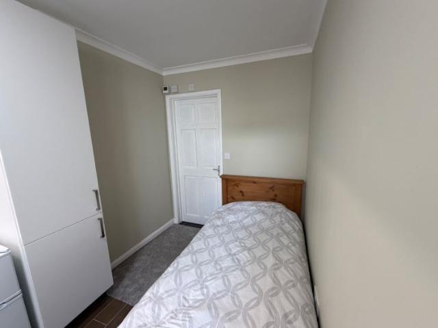 Studio for rent in Gants Hill, Greater London
