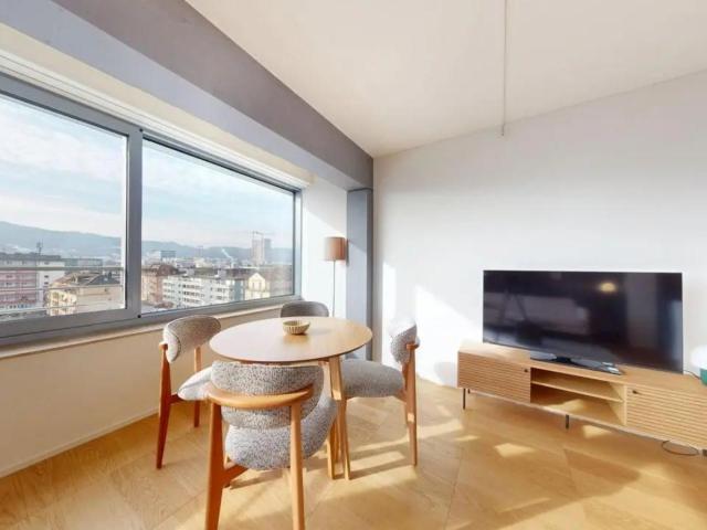 Apartment mieten in Einigen, Zürich