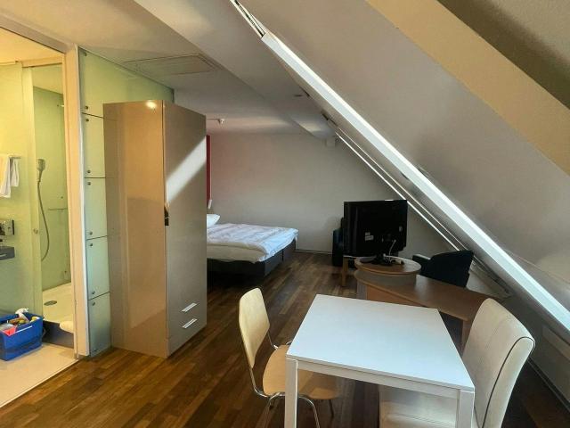 Apartment mieten in Einigen, Zürich
