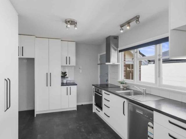 House for rent in Chaslands, Canterbury