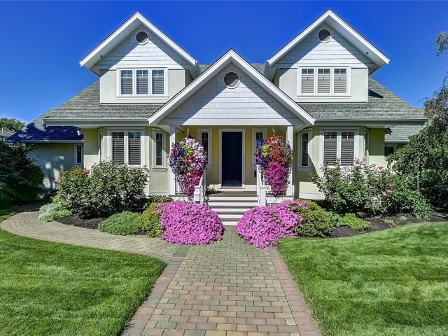 House for rent in Winfield, British Columbia