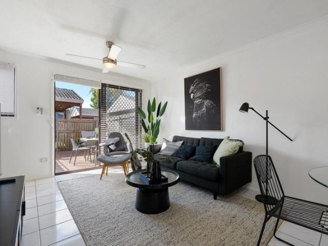 Townhouse for sale in Toombul, Queensland