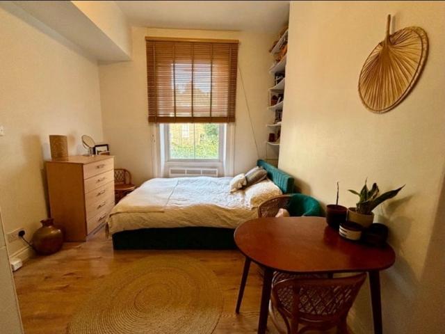 Studio for rent in Clapton, Lower Clapton