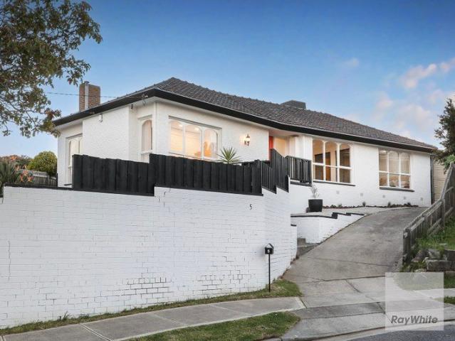 House for sale in Gladstone Park, Melbourne