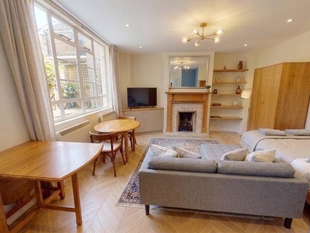Studio for rent in Holborn, Greater London