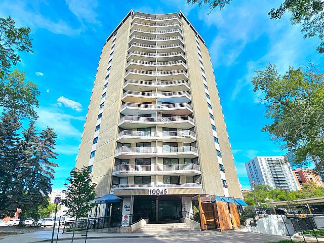 Condo for sale in Wedgewood, Alberta