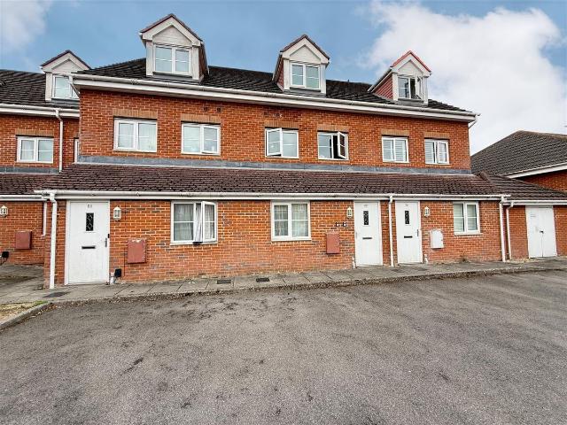 Apartment for rent in Eastleigh, Helford