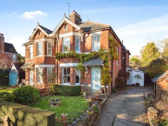 House for sale in Salehurst and Robertsbridge, Heathlands