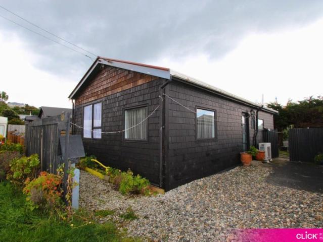 House for rent in Otakou