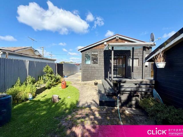House for rent in Otakou