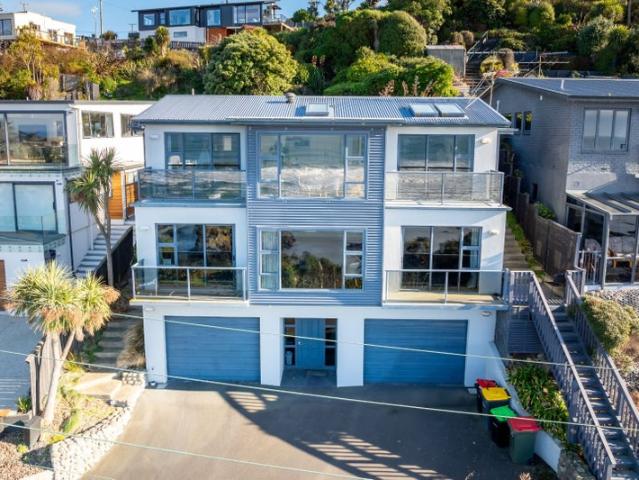 House for rent in Otakou