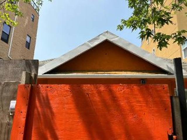 House for sale in Brooklyn