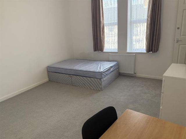 Apartment for rent in Elswick, Newcastle upon Tyne