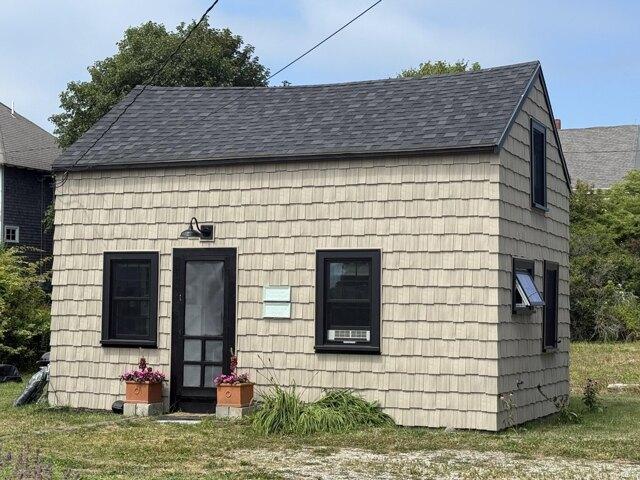 House for sale in Vinalhaven, Maine