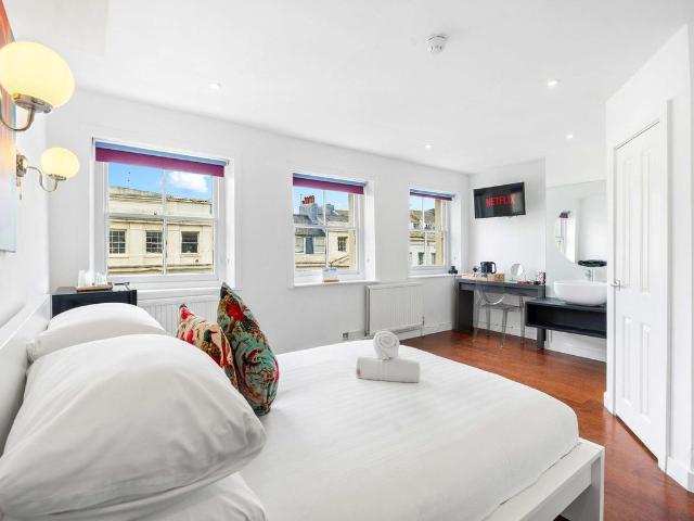 Studio for rent in Brunswick, Brighton & Hove
