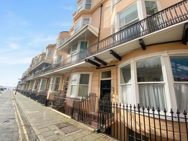 Studio for rent in Brunswick, Brighton & Hove