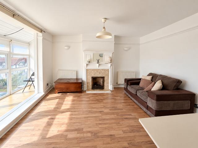 Apartment for rent in Brighton Marina Village, Brighton