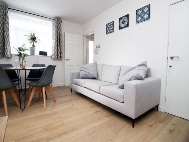 Apartment for rent in Patchway