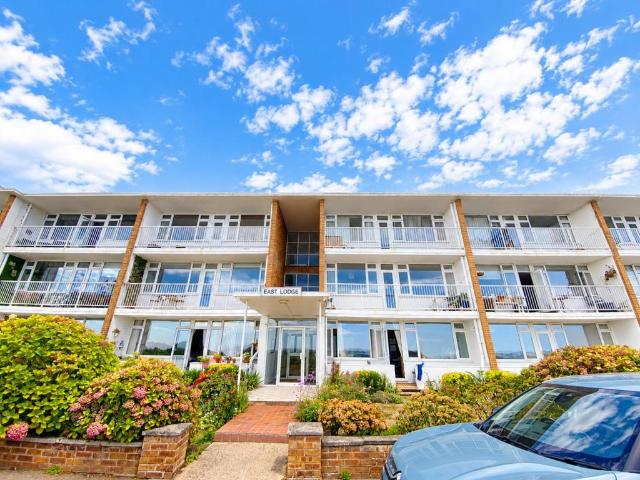 Apartment for rent in Lancing, Adur