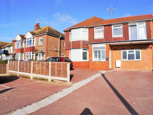 Apartment for rent in Fishersgate, West Sussex