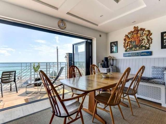 House for rent in Lancing, Adur