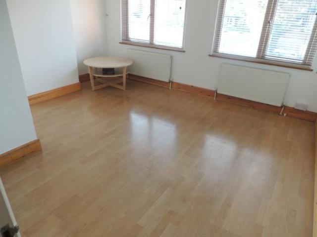 Apartment for rent in London Borough of Croydon, Purley