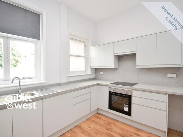 Apartment for rent in London Borough of Croydon, Purley