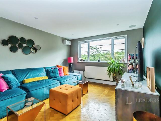 Apartment for rent in London Borough of Croydon, Greater London