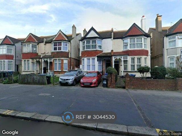 Studio for rent in London Borough of Croydon, Greater London