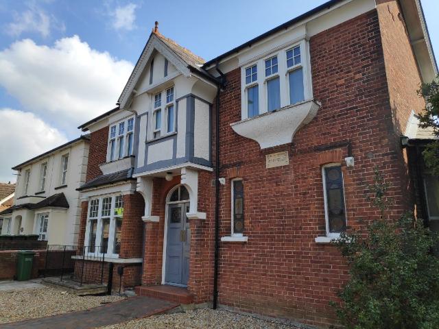 Studio for rent in Red Hill, Surrey