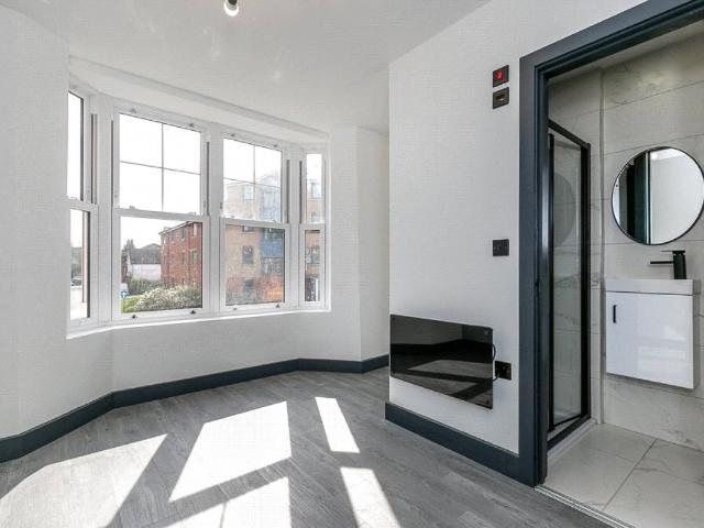 Apartment for rent in Red Hill, Surrey