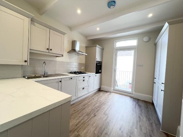 House for rent in London Borough of Croydon, Waddon