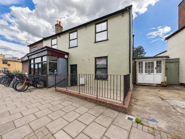 House for rent in Surbiton, Greater London