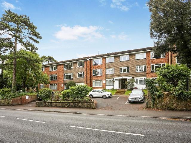 Apartment for rent in Carshalton Beeches, Greater London