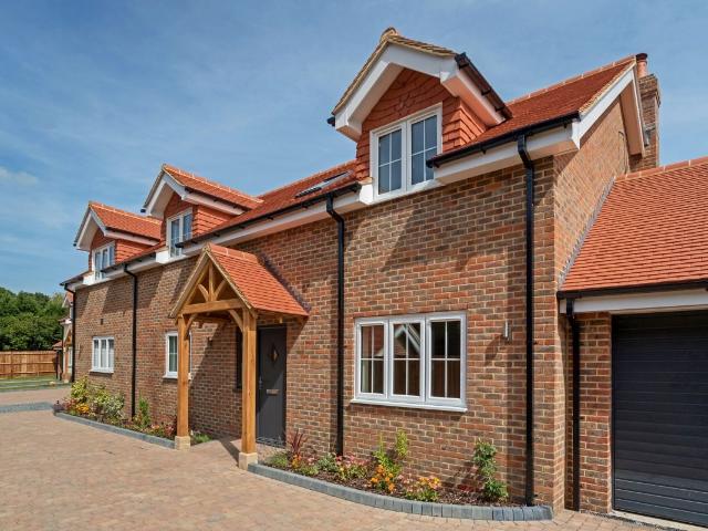 House for rent in Ansty and Staplefield, Perryfields