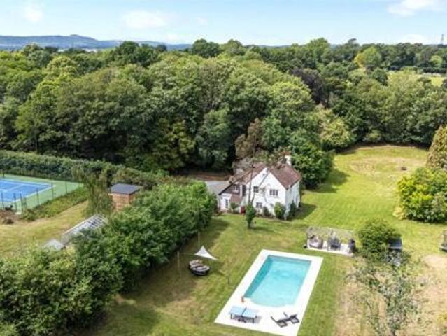 House for sale in Horsham, West Sussex