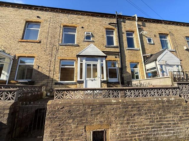 House for rent in Lee Mount, Calderdale