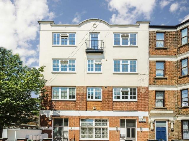 Apartment for rent in Brixton, Greater London