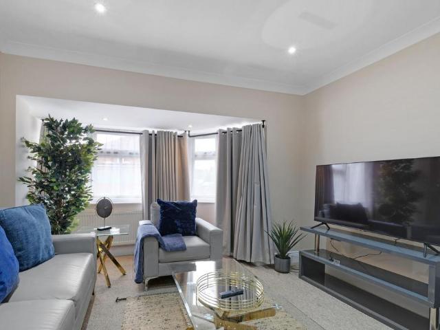 House for rent in Staines, Surrey