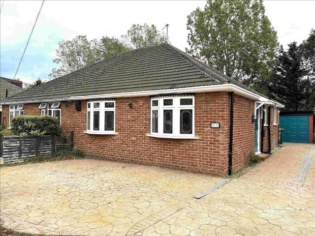 Apartment for rent in Staines, Surrey