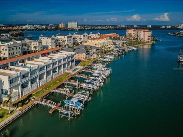 House for sale in Clearwater Beach