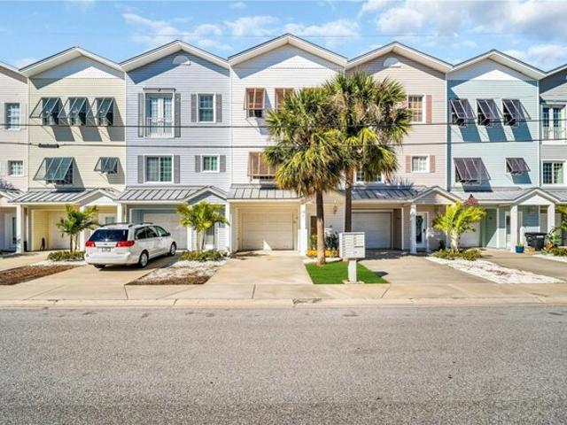 House for sale in Clearwater Beach